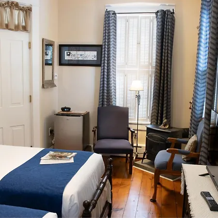 Ej Bowman House Bed & Breakfast-3